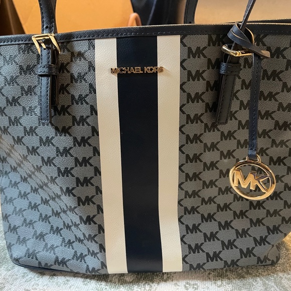 MICHAEL Michael Kors Bags Michael Kors Jet Set Travel Bag Poshmark